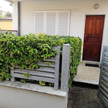 La Casa Dei Bebi Leilighet Carrara Eksteriør bilde